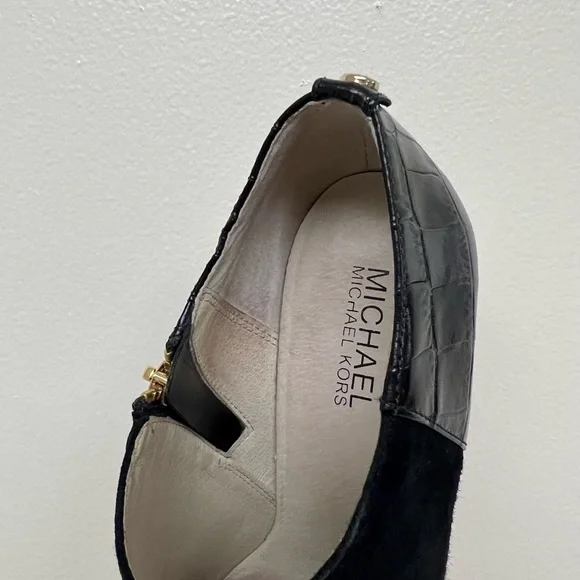 Michael Kors Sammy Black Ankle Boot - Picture 4 of 5